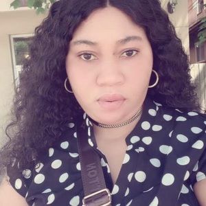 Meet your Posher, Val